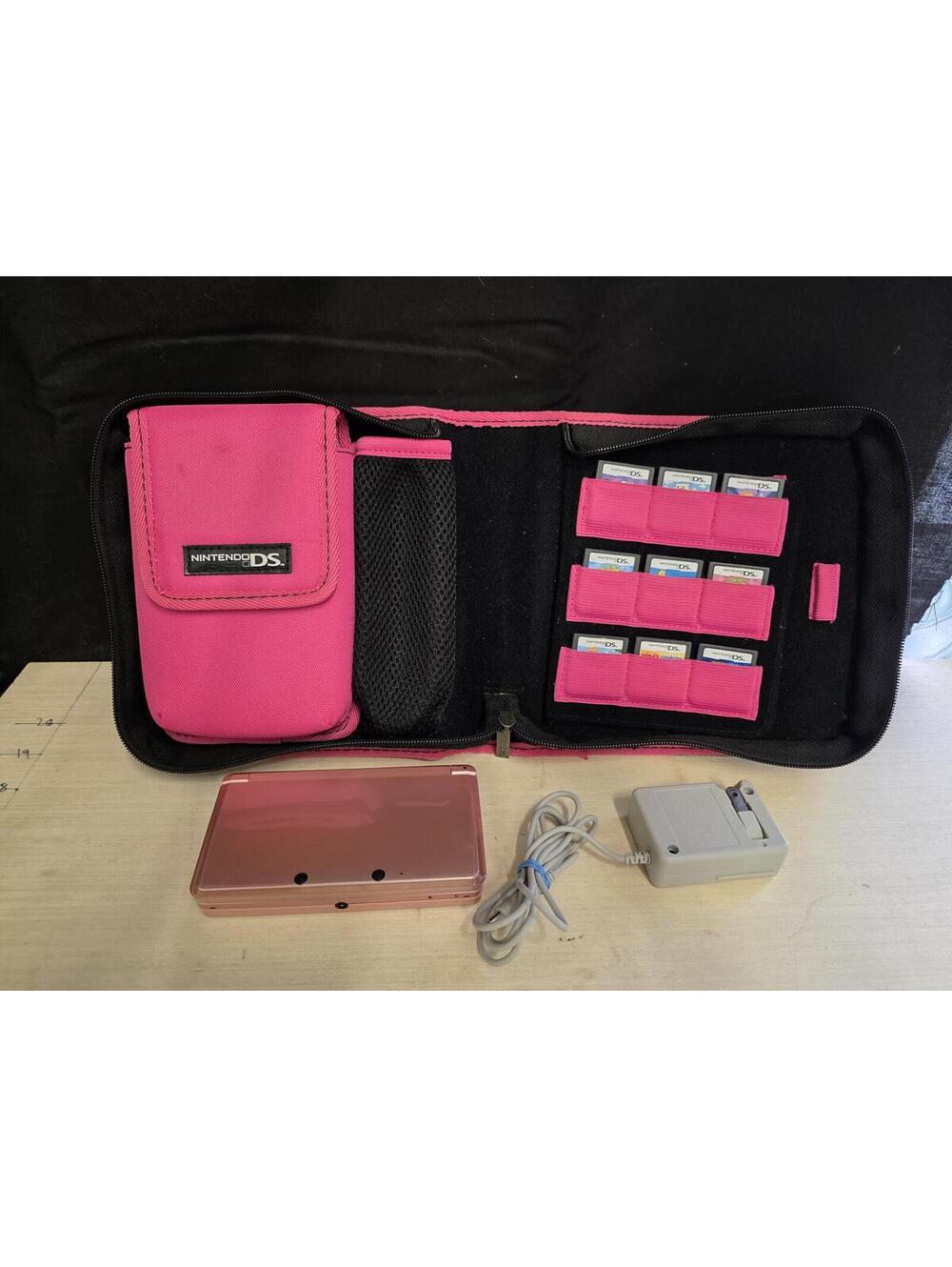 Nintendo 3DS- Rose Pink- with travel case and 13 games